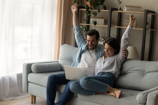 happy couple sells their annuity