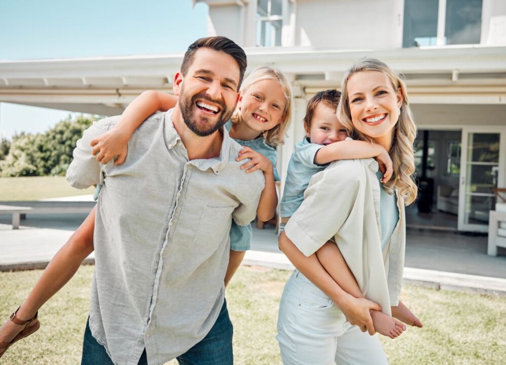 happy family pay off mortgage after selling structured settlement payments